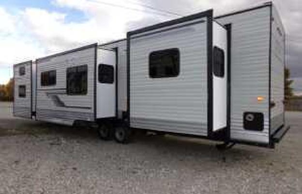 2018 Heartland Hylin Prk model.