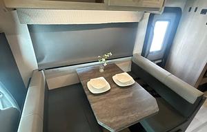 S17 -2027 Sunseeker 3250 Bunkhouse