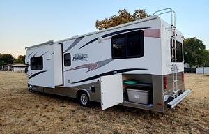 Forest River RV , BUNKHOUSE, SLEEPS 10