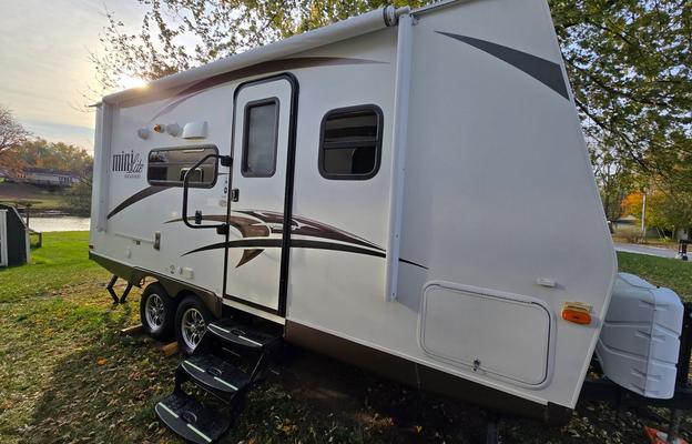 2015 Forest River RV Rockwood Mini Lite 2104S