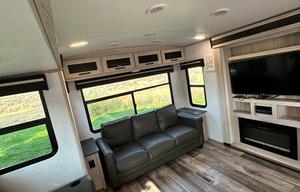 2022 Heartland Sundance Ultra Lite 293RL