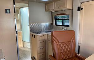 2020 Regency Ultra Brougham 25MB