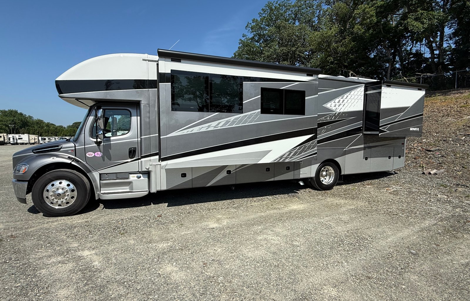 2025 Jayco Seneca