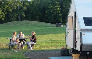 2015 Aliner Expedition Bee-Marv