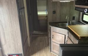 2020 Minnie Winnie 31G RV rental photo 6