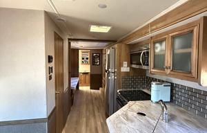 33 ft motorhome - sleeps 6
