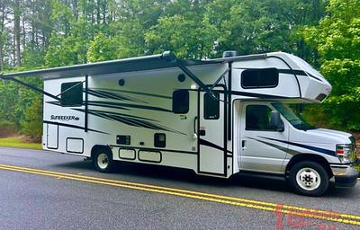 Forest River Sunseeker LE Model 2850SLE Motorhome