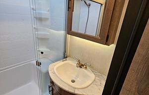 Meticulously Clean Luxury Fifth Wheel