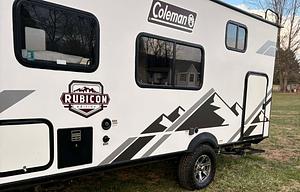 Family Adventure Bunkhouse – Easy Tow
