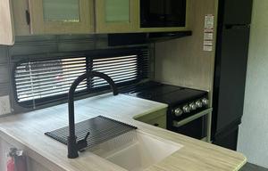 2023 Wildwood X-Lite 28VBXL RV rental photo 11
