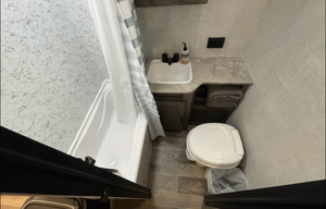 LIKE NEW 2021 Gulf Stream RV