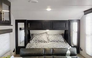 2022 Cherokee Grey Wolf 22MKSE RV rental photo 3