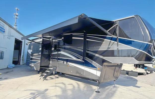 Tavares Luxury Retreat | Montana TAFL3063