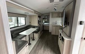 2022 Cruiser Shadow Cruiser 277BHS