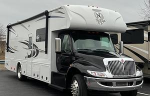 2022 NeXus RV Triumph Super C 34TSC