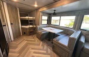 2022 Wildwood Heritage Glen – Bunkhouse