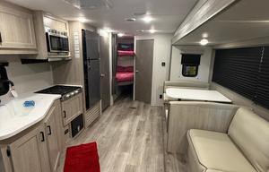 2026 Catalina Summit Series 8 261BHS RV rental photo 18