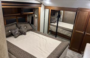 2016 Prime Time RV Crusader 380MBH