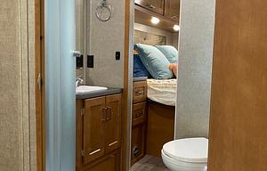 2019 Winnebago Minnie Winnie 31G *Pet Friendly!*