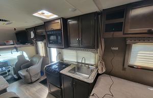 [Memorial Sale] Majestic Spirit - 6 seater