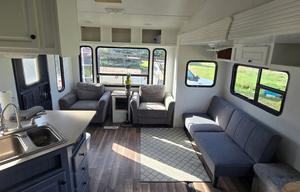 R-vision 5th wheel, camper cannot be towed