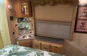 2005 Fleetwood RV Excursion 39s