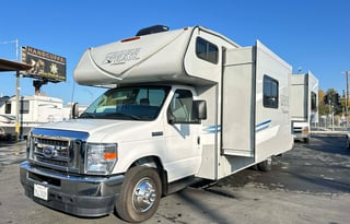 Modern Family Suite Basecamp 26'CrossTrail Class C