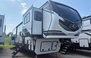 2025 Keystone RV Montana High Country 377FL RV rental photo 1