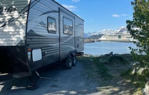 2018 Springdale 220BHWE RV rental photo 5