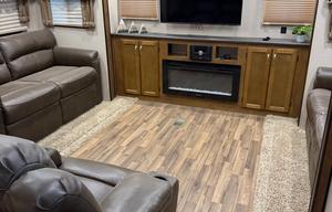 2019 Chaparral 381RD RV rental photo 15