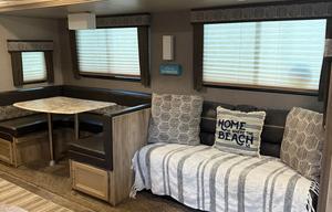 EL’S Comfy Camper