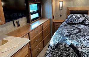 Itasca Meridian 36' Luxury Diesel