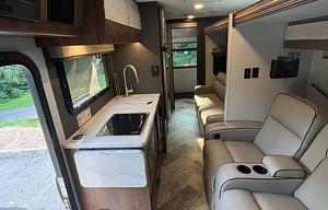 Luxury Mercedes Benz Diesel C-Class Pet Friendly