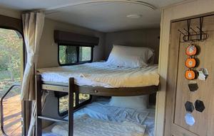 2022 Grand Design Imagine 2800BH Family Friendly
