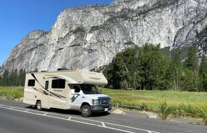 2016 Winnebago Minnie Winnie 25B