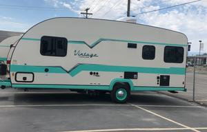 2022 Gulf Stream RV Vintage Cruiser 23QBS RV rental photo 8