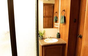 2013 Coachmen RV Leprechaun 317SA Ford 450