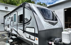 Dog friendly camper with outdoor kitchen