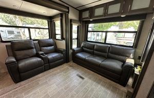 2019 Montana High Country Luxury Fifth Wheel