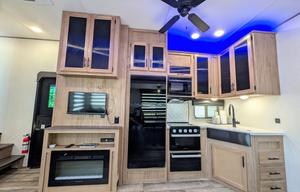 Cherokee Arctic Wolf | Luxury 5th Wheel Bunkhouse