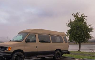 Autumn Breeze Voyager - Cozy Cedar Camper