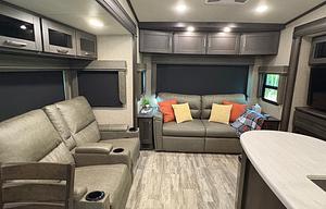 2023 Grand Design Reflection 367BHS RV rental photo 6
