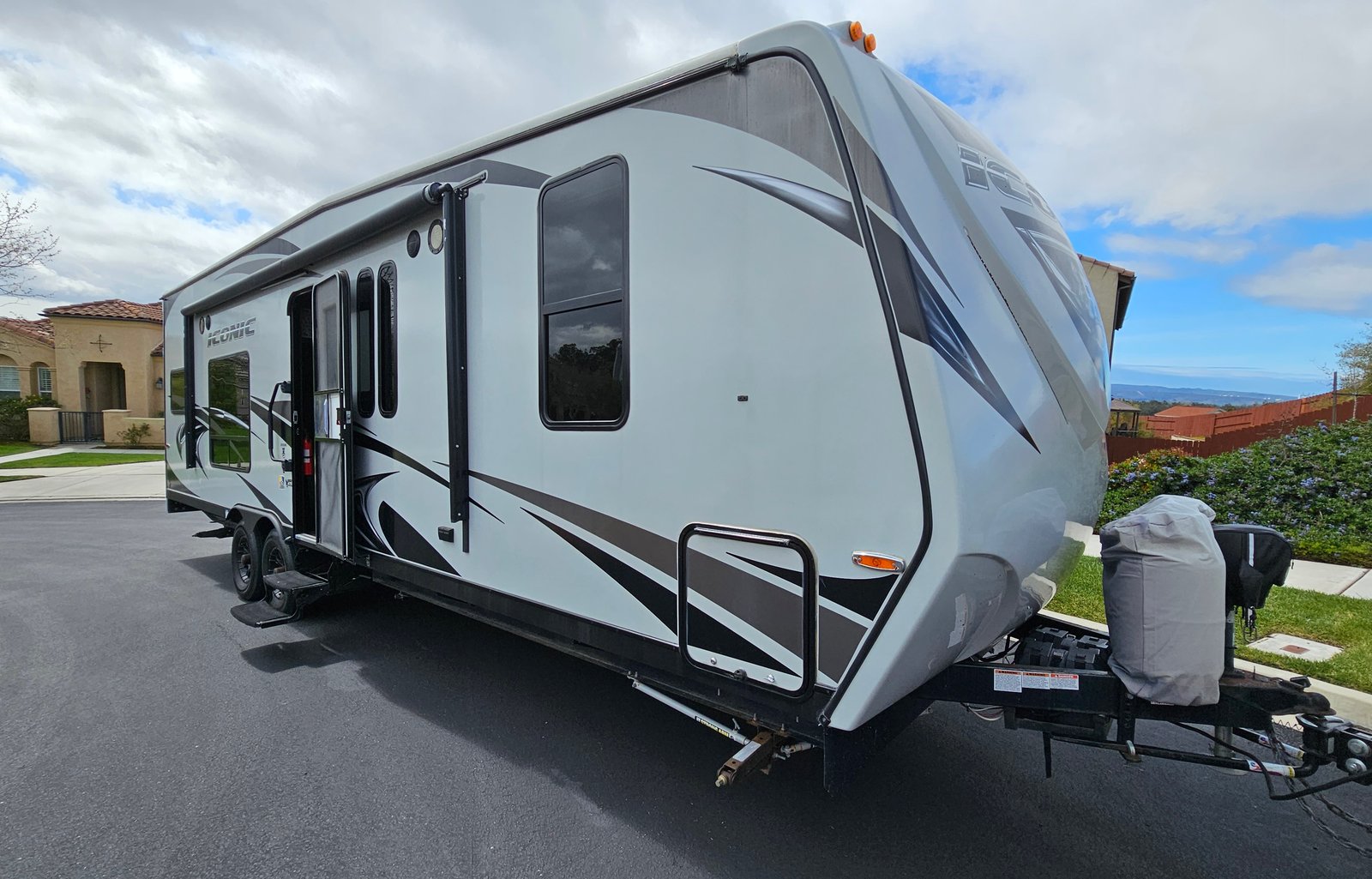 2018 Eclipse Iconic Wide Lite 2816SWG