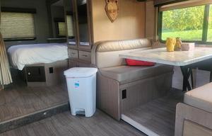 2022 Coleman Thor RV rental photo 25