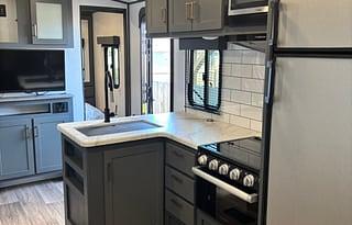 The Cozy Bunkhouse | Sleeps 8 | Delivery + Setup