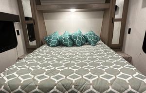 2020 Keystone RV Hideout 28BHS