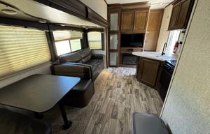 2019 Keystone RV Cougar Half-Ton Series 32BHS RV rental photo 5