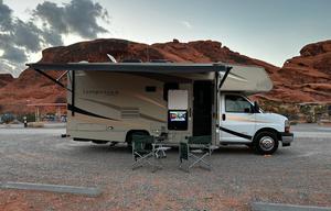 ❤️ Coachmen Leprechaun  Class C ❤️