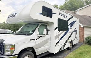 2022 Thor Freedom Elite 23H | Solar | Sleeps 5
