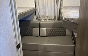 2021 Salem Cruise Lite 28VBXL RV rental photo 6